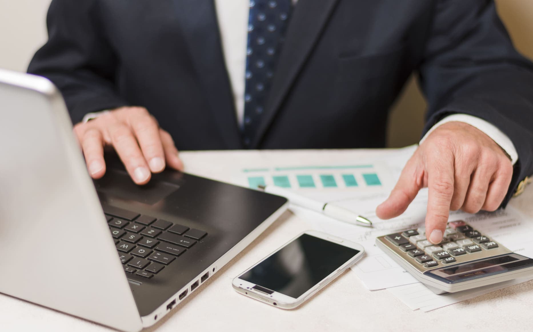 Overhead Costs: Definition, Types, and How to Manage Them