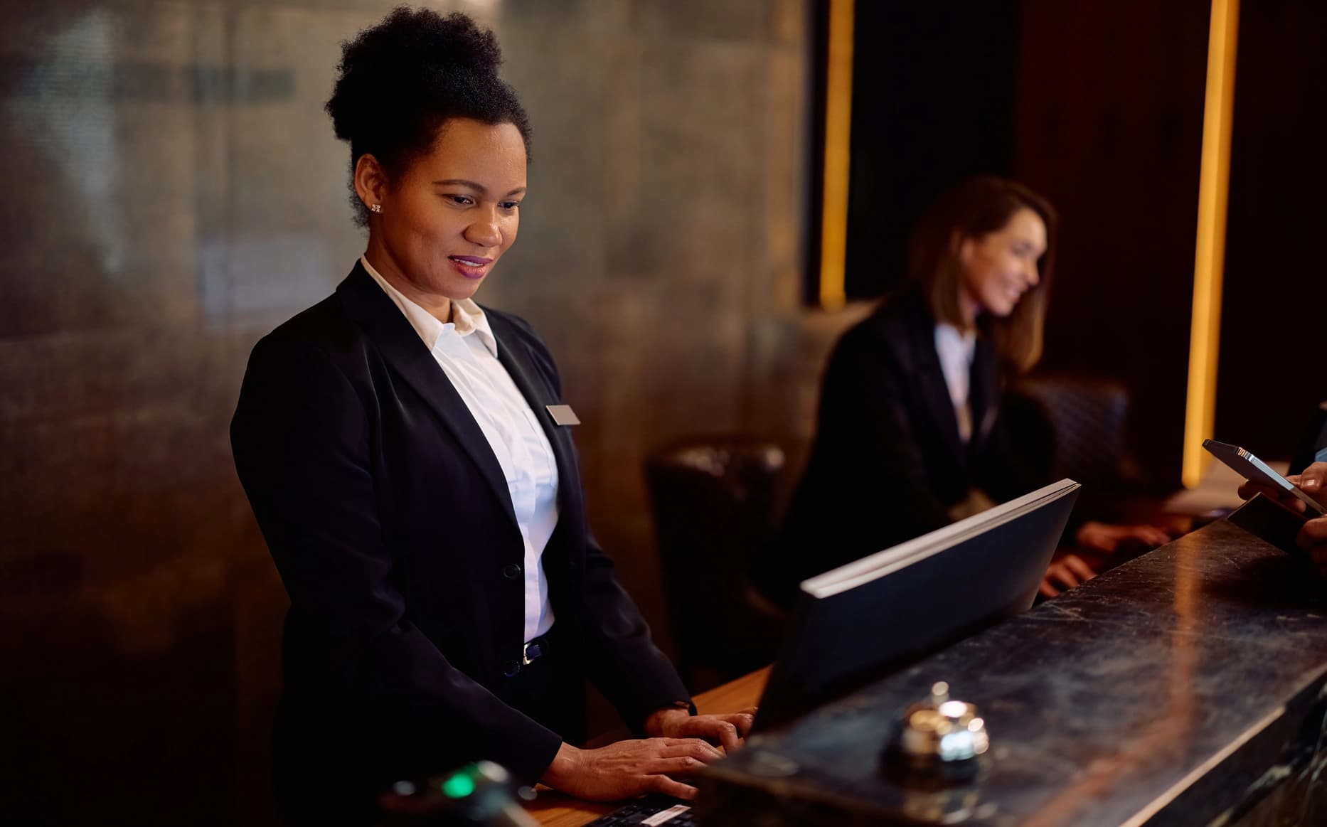 10 Best Hotel Management Software Reviewed 2026