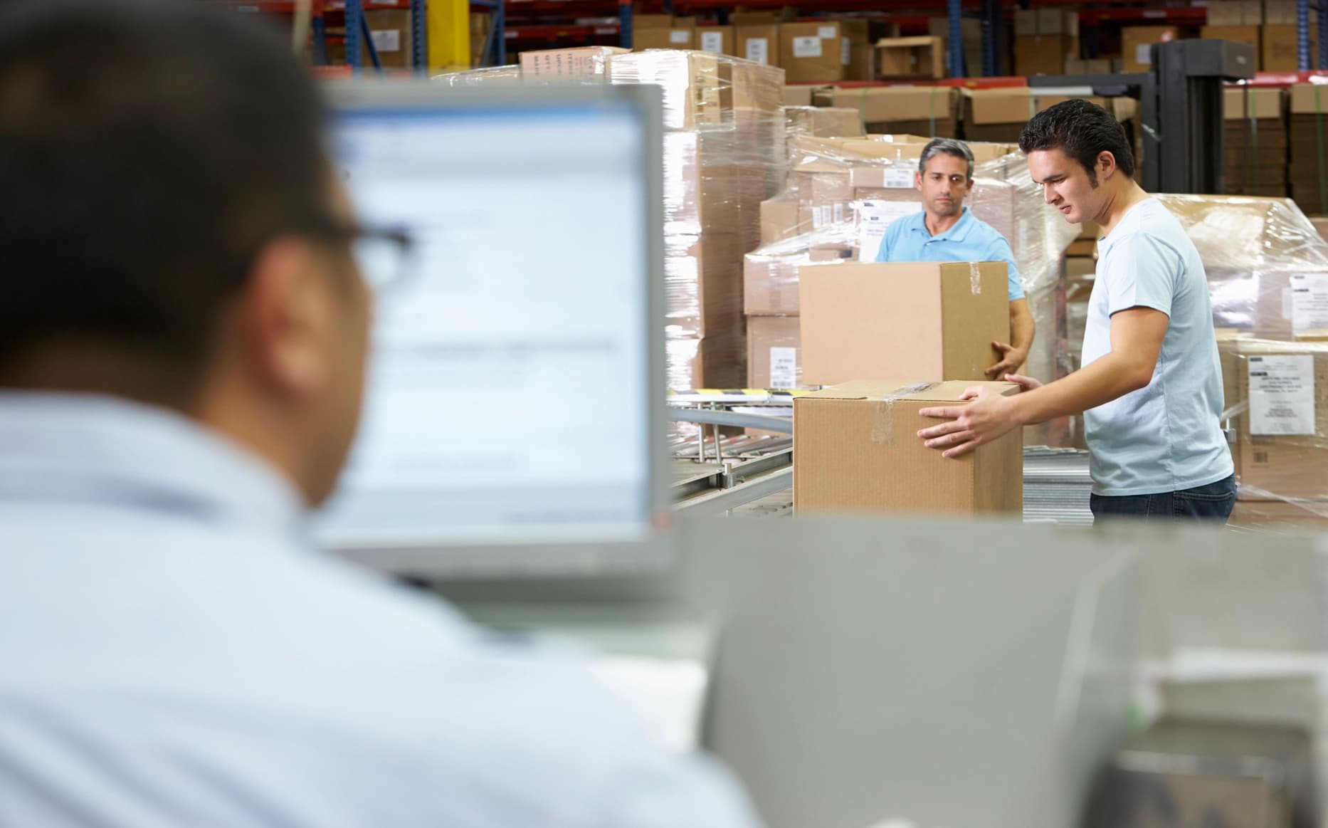 What Is Order Fulfillment: Types, Challenges, & Benefits